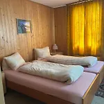 The At Alps מלון